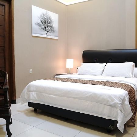Omah Semar Homestay Yogyakarta Exterior photo